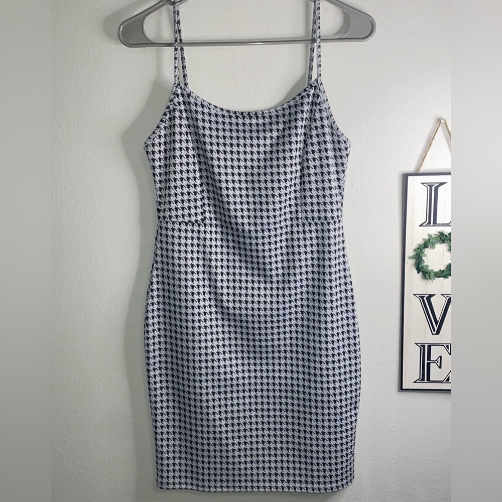 🆕HALEY & JUNE GINGHAM MINI DRESS